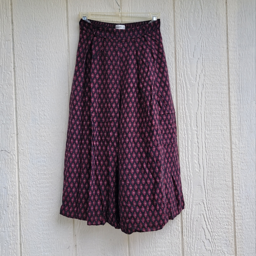 Abercrombie and fitch cropped printed flared pants size small